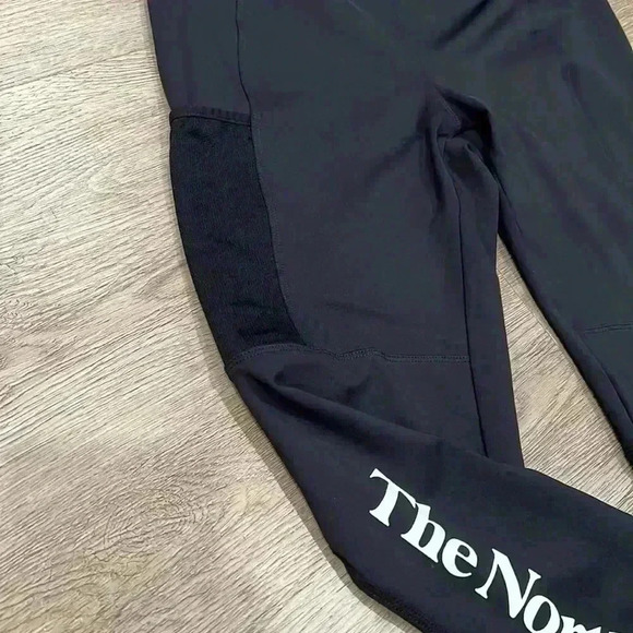 The North Face Girls’ Trailwear Hybrid Leggings, Large (Size 12) - Picture 4 of 10